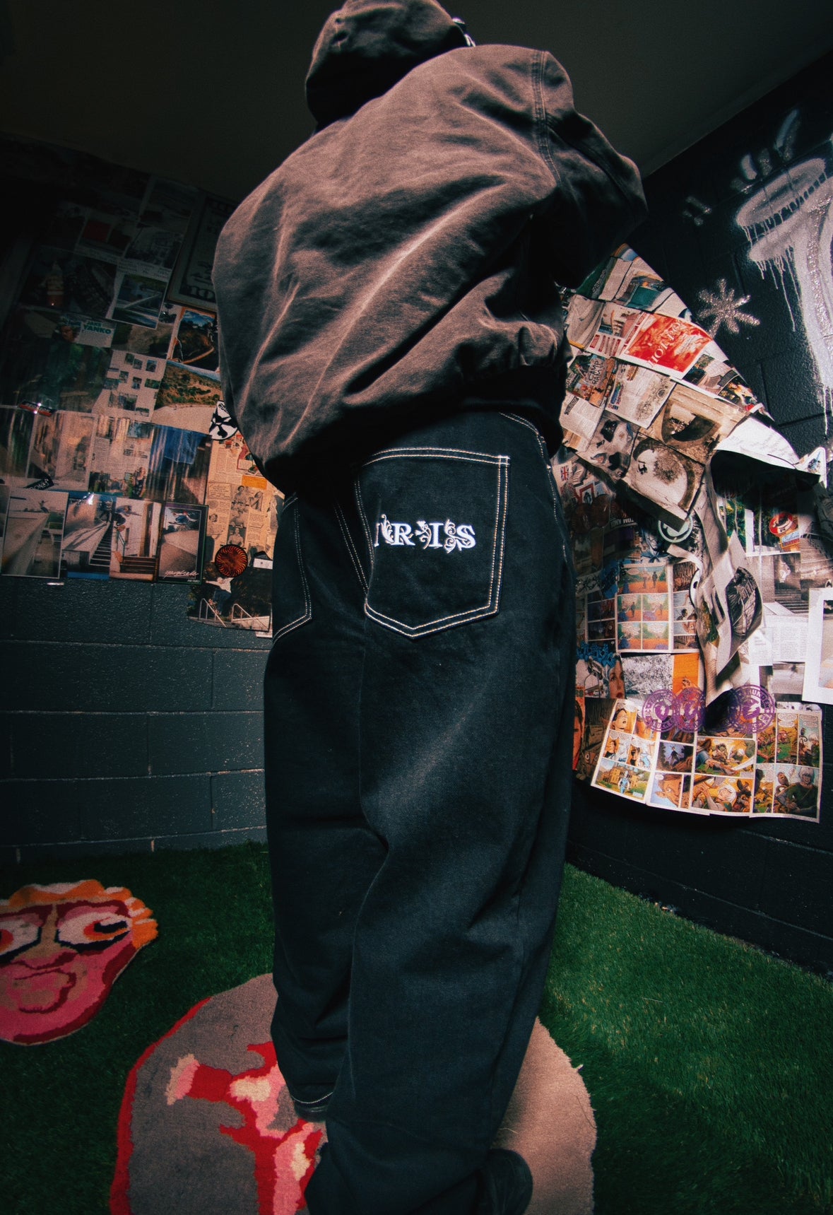 EYE DENIM BLACK w WHITE STITCHING