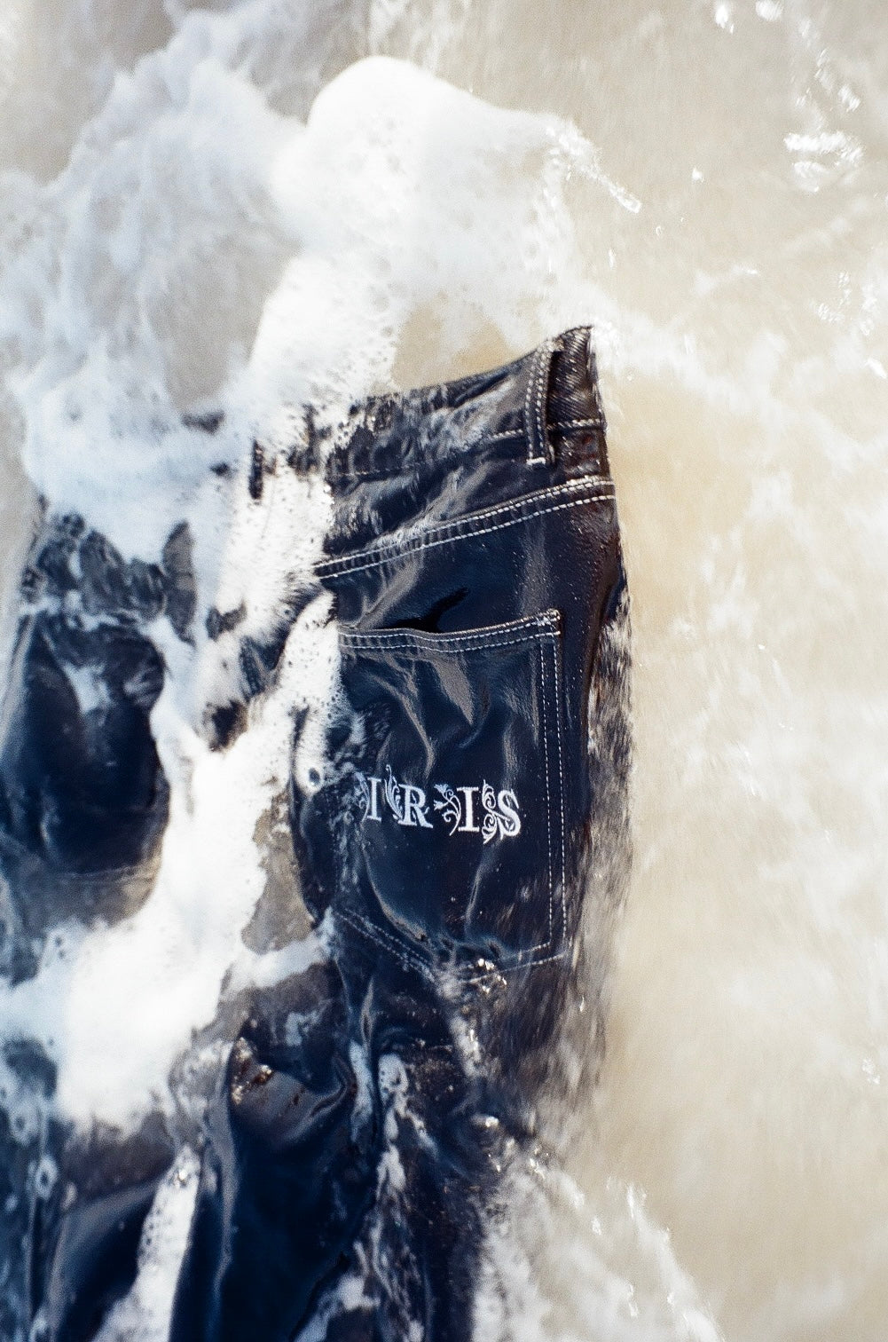 EYE DENIM BLACK w WHITE STITCHING